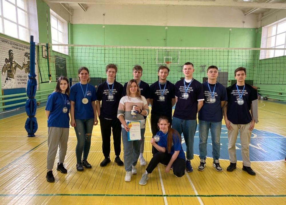 Волейбольная команда технического университета Дрездена